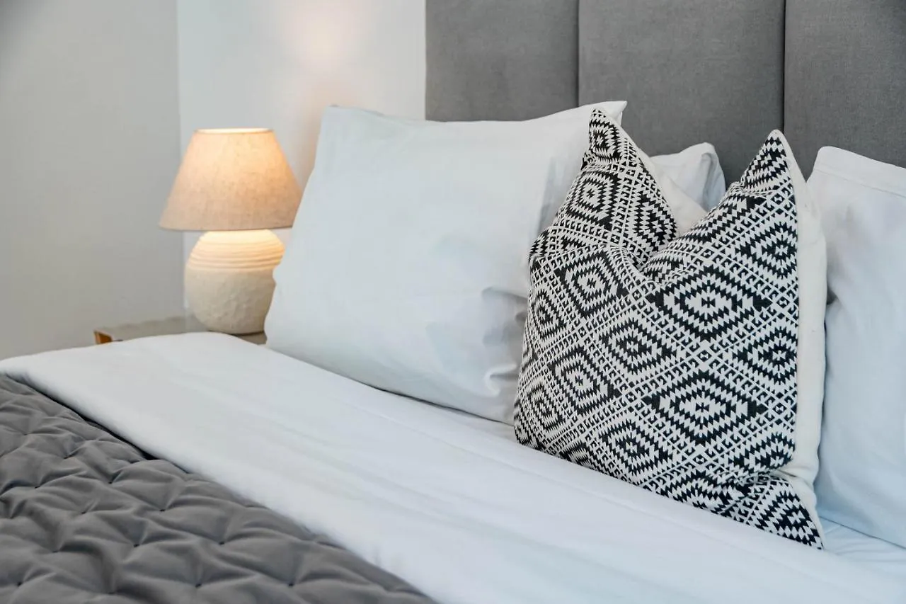 Tropical Palmy 3 Bedroom Townhouse In Nueva Andalucia Close To Puerto Banus Μαρμπέλλα Σπίτι διακοπών