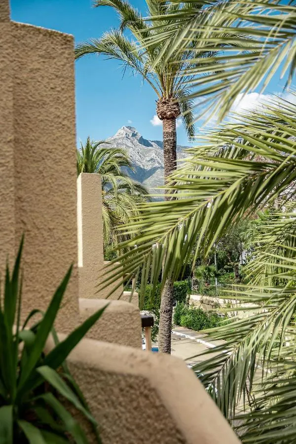 Tropical Palmy 3 Bedroom Townhouse In Nueva Andalucia Close To Puerto Banus Μαρμπέλλα 0*,  Ισπανία