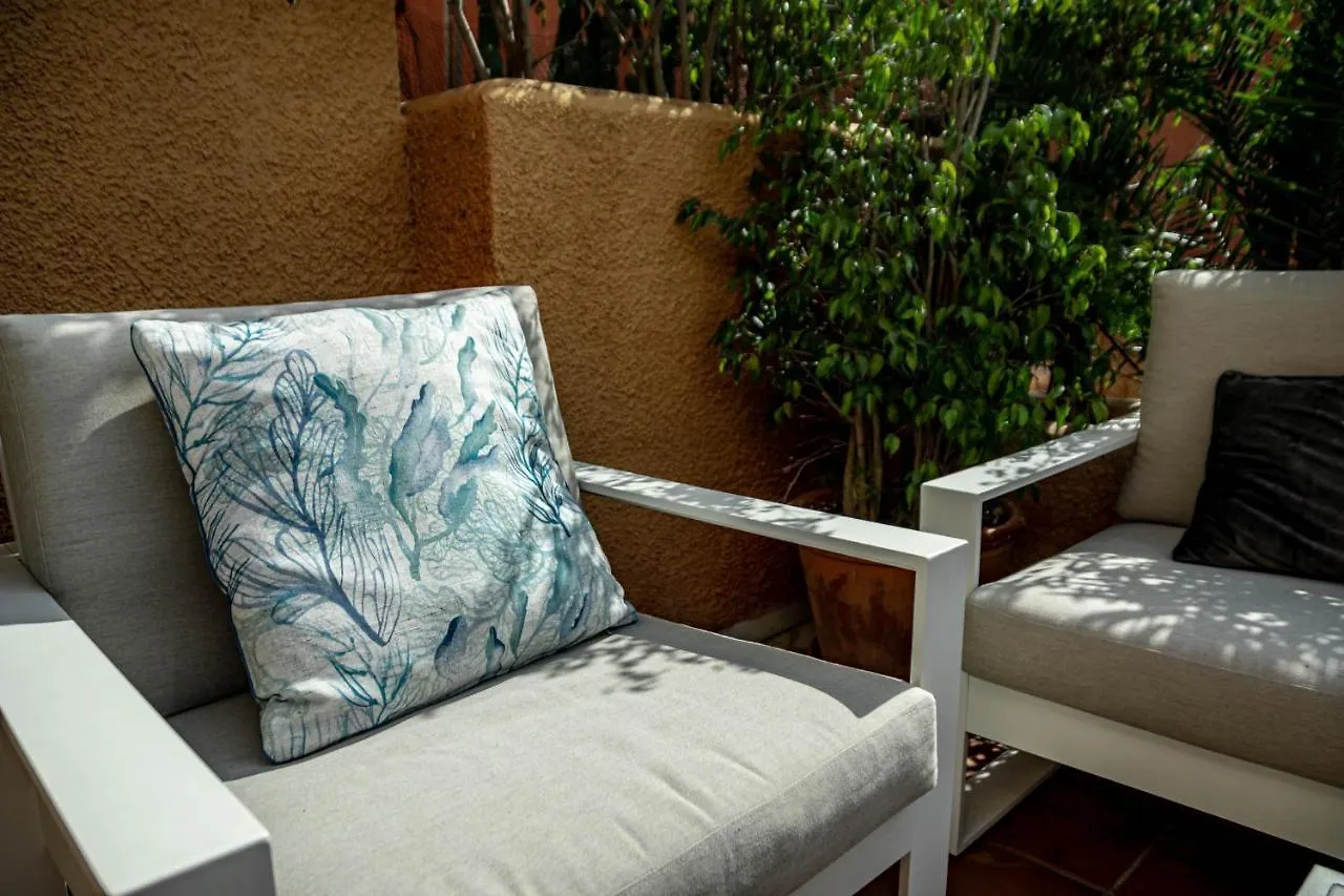 Tropical Palmy 3 Bedroom Townhouse In Nueva Andalucia Close To Puerto Banus Marbella